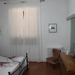 Lilia By Let Bed & Breakfast